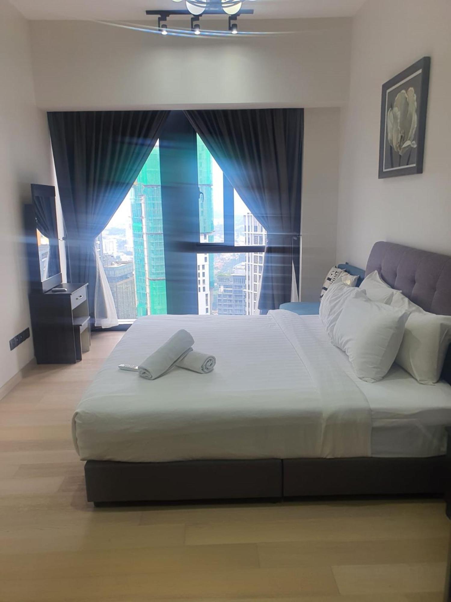 Klcc Beyond Hospitality Suites Star Куала-Лумпур Екстер'єр фото